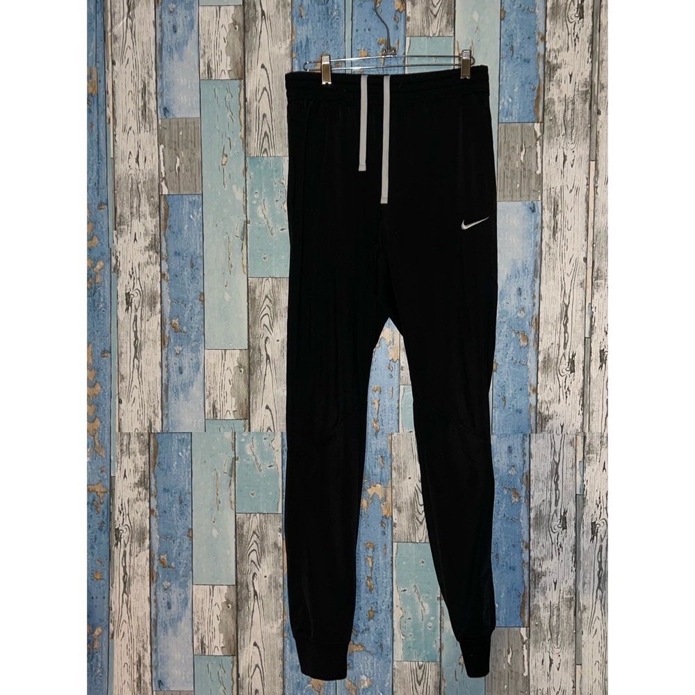 CLASSIC BLACK NIKE TRACK PANTS